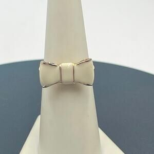 Kate Spade New York Take A‎ Bow Cream Enamel Gold Plated Ring Sz 6.5